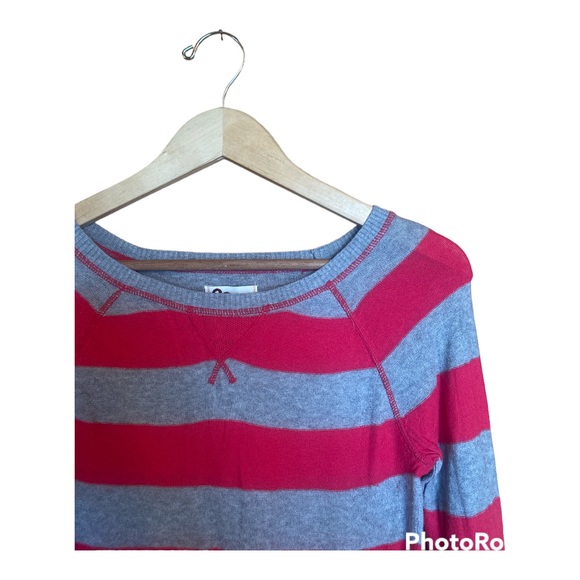 SO Pullover Crew Neck Pink & Gray Cotton Sweater Women’s Size Medium - Picture 2 of 4